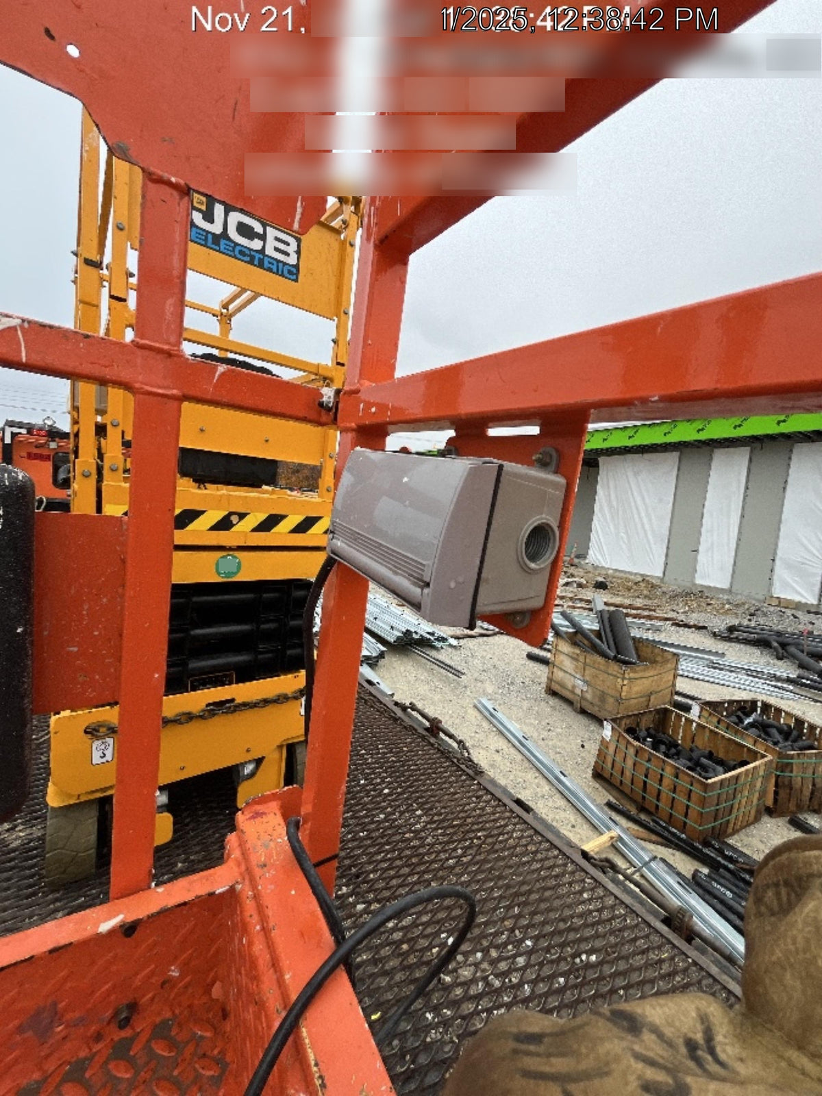 2021 JLG ES1330L