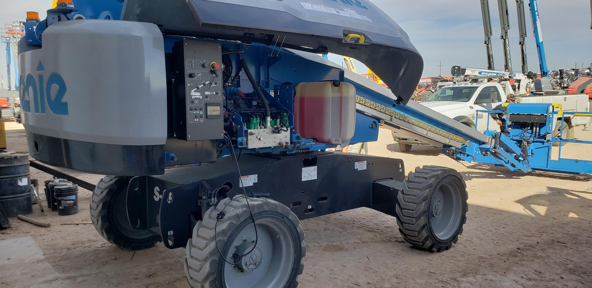 2018 GENIE S-65