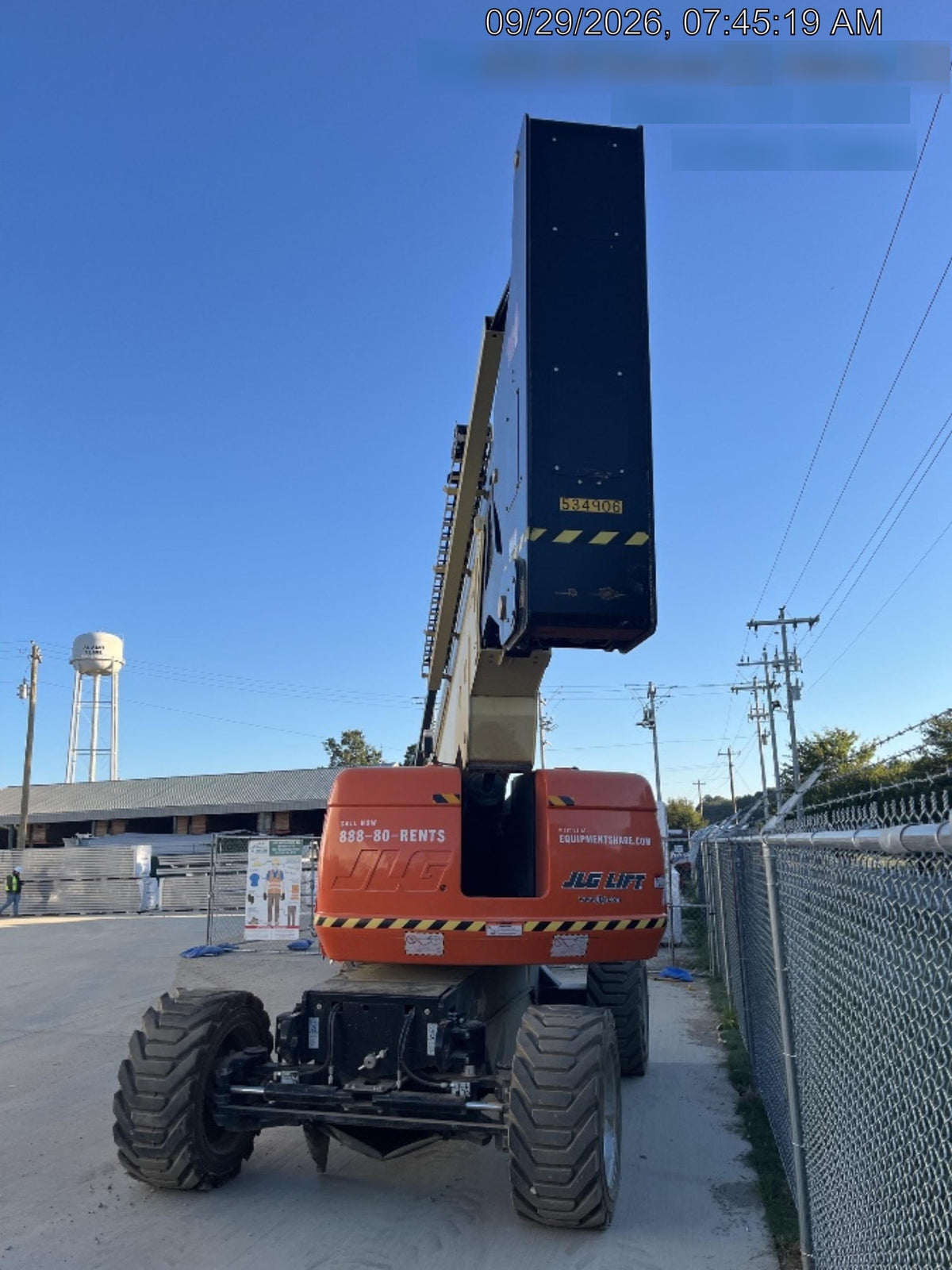 2025 JLG 800AJ