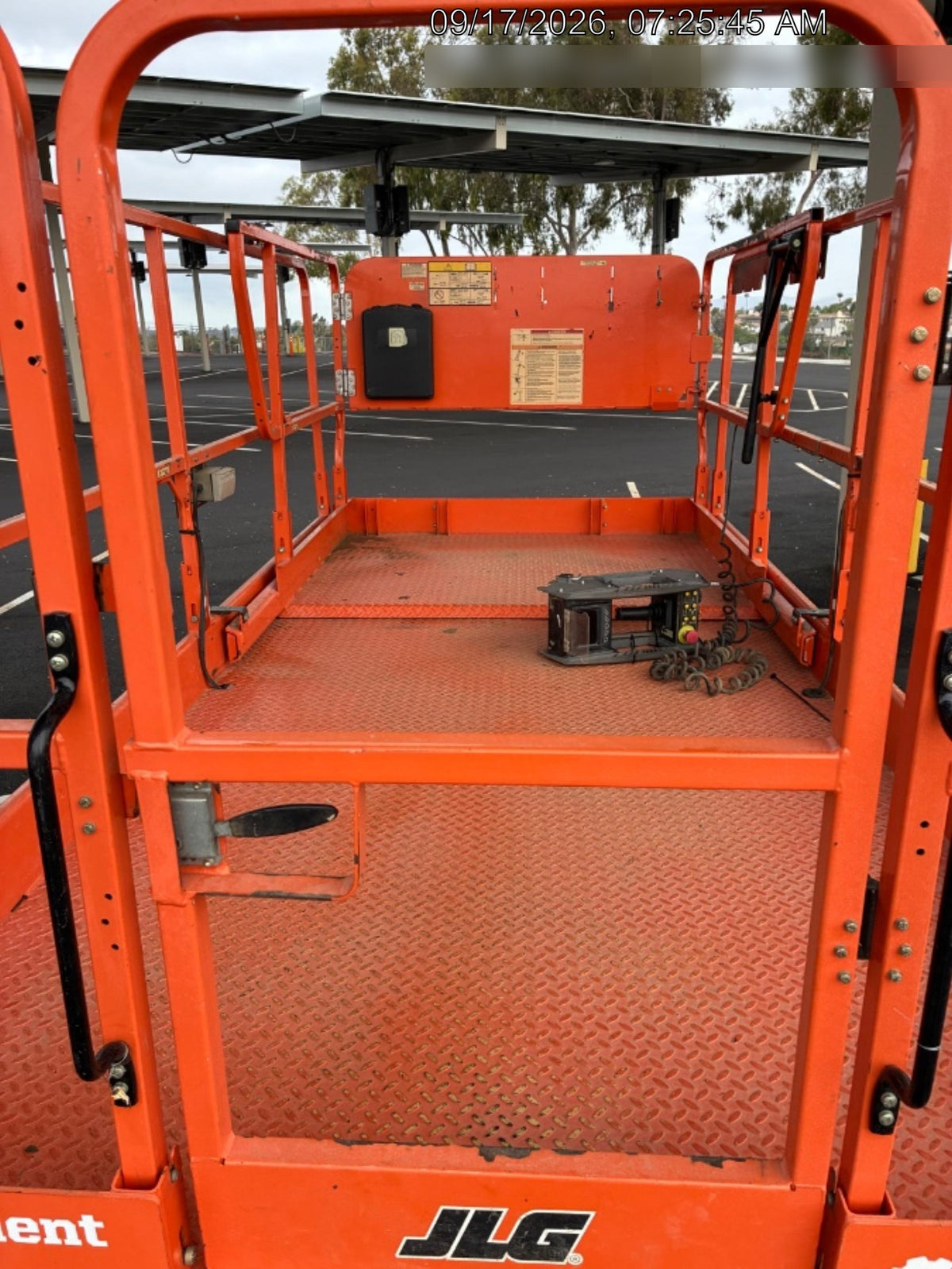 2022 JLG RT2669