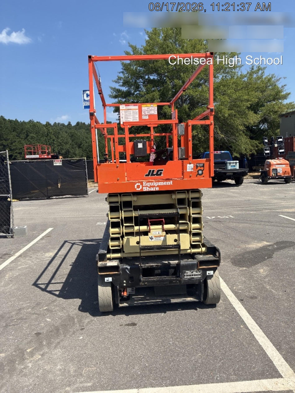 2025 JLG ES3246