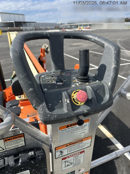 2023 JLG T350