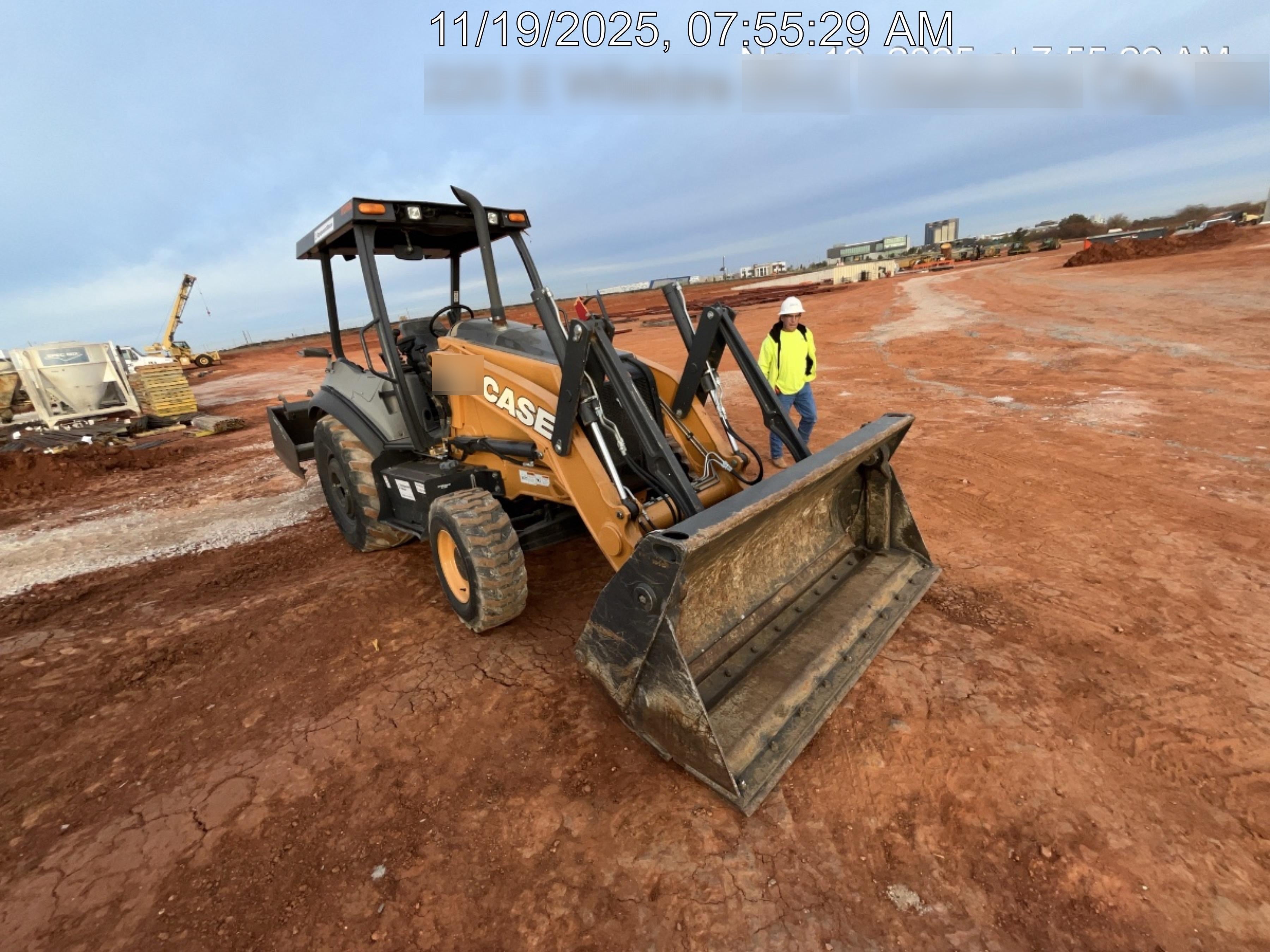 2023 CASE 570N EP