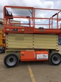 2018 JLG 4069LE