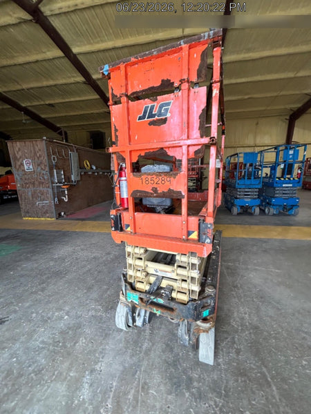 2021 JLG ES1932