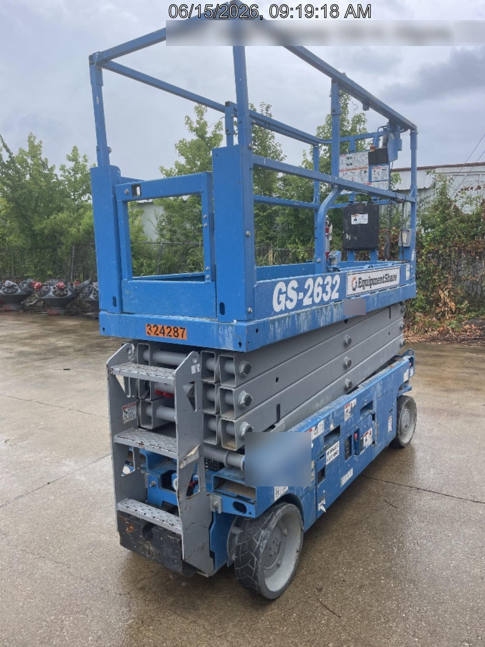 2023 GENIE GS-2632