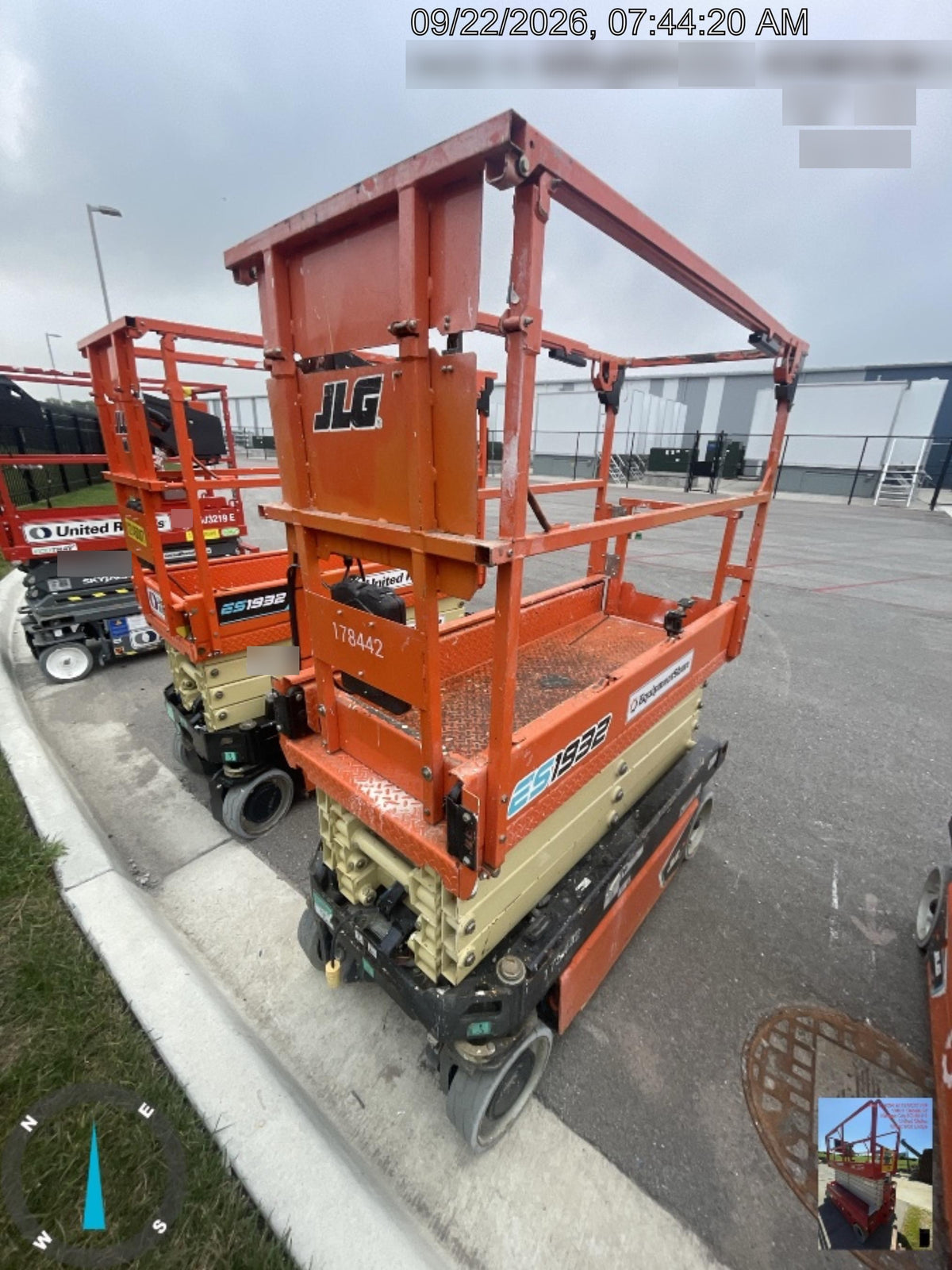 2021 JLG ES1932