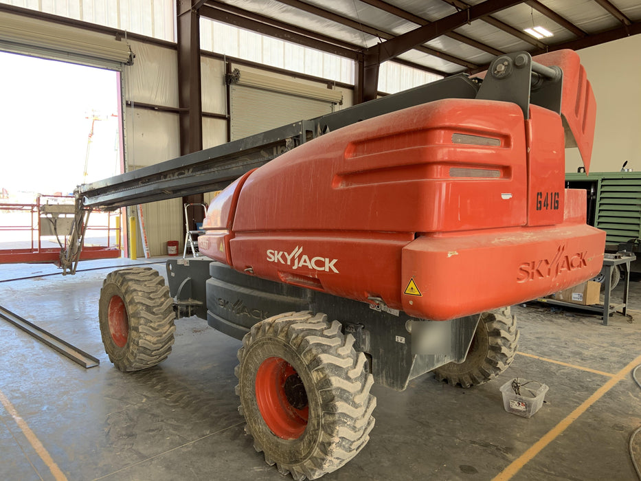 2019 JLG 460SJ