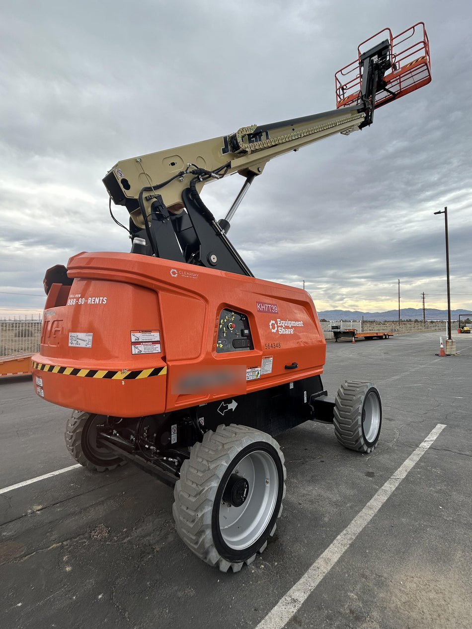 2025 JLG 660SJ