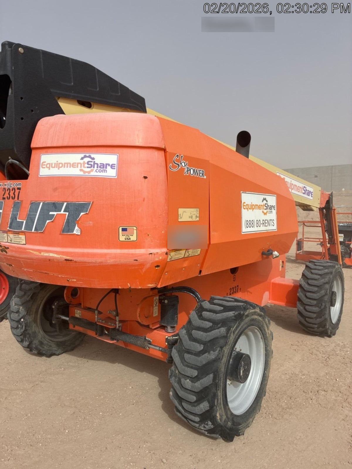 2017 JLG 660SJ
