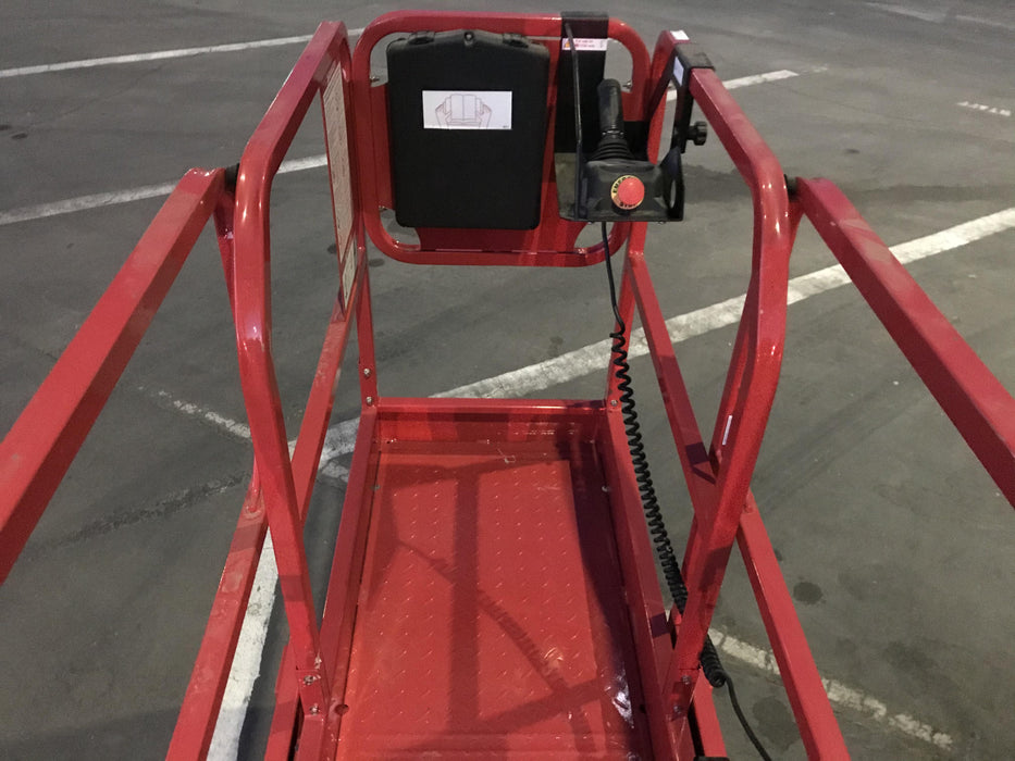 2020 MEC 1330SE Solid NM Tires, Steel Swing out Doors, LCS, Beacon, 900W Inverter