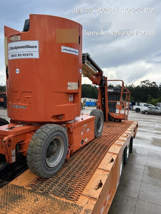 2019 JLG E300AJP