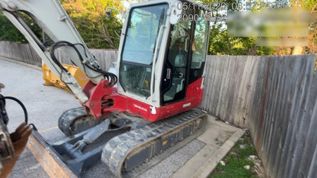 2024 TAKEUCHI TB250-2CR