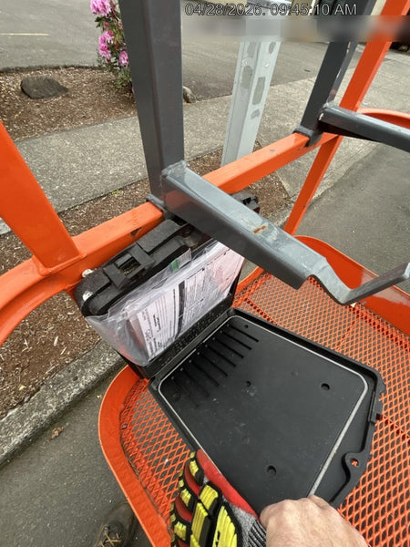 2025 JLG 800AJ