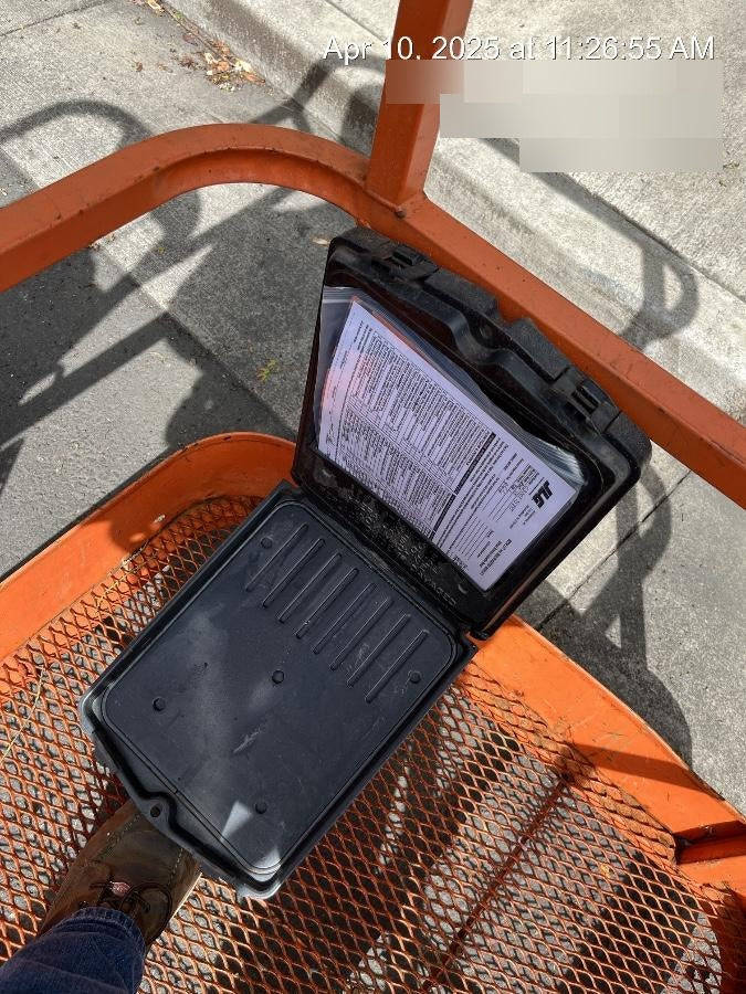 2021 JLG 860SJ