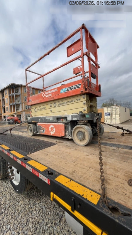 2022 JLG ES2632