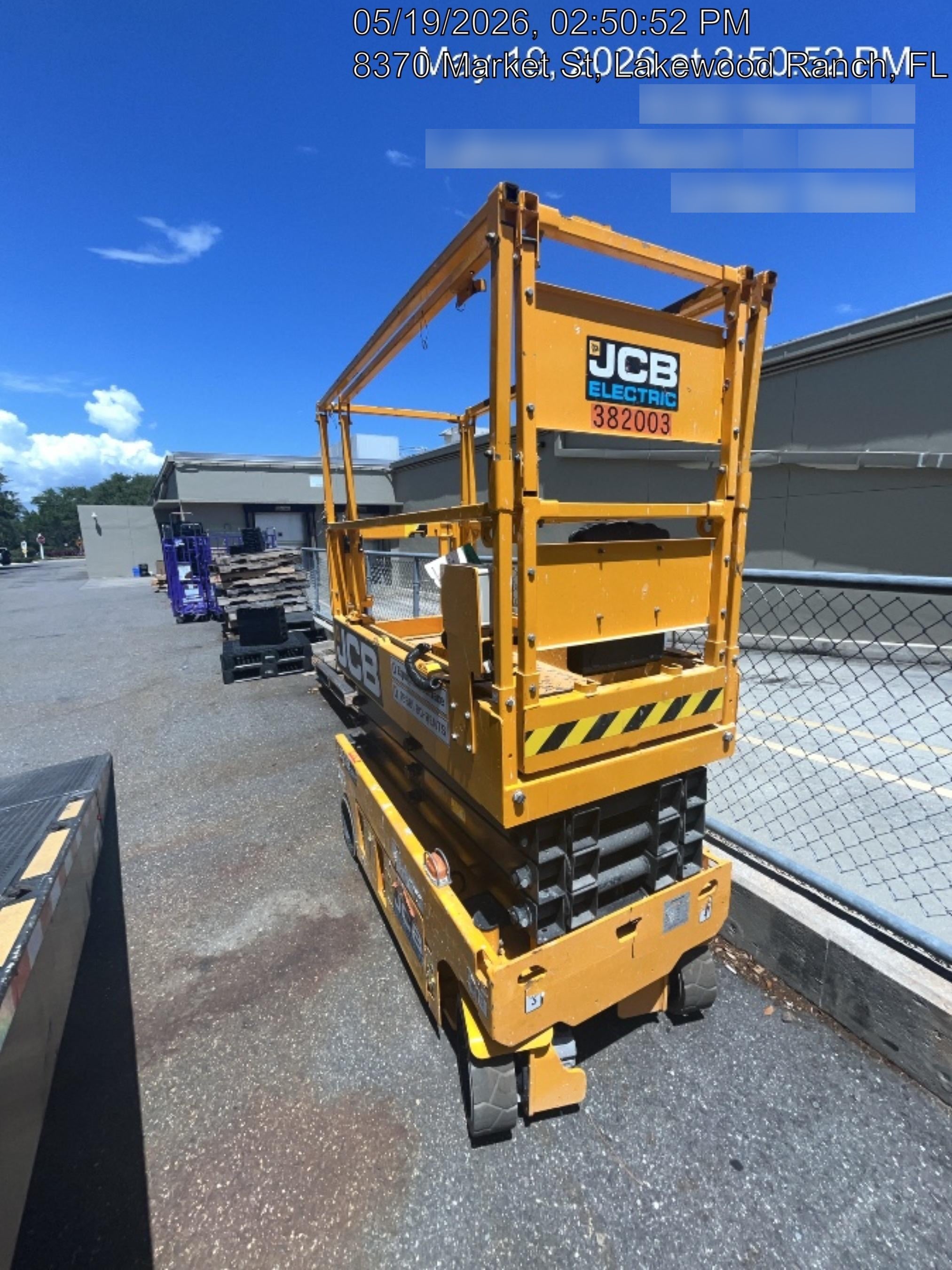 2024 JCB S1932E