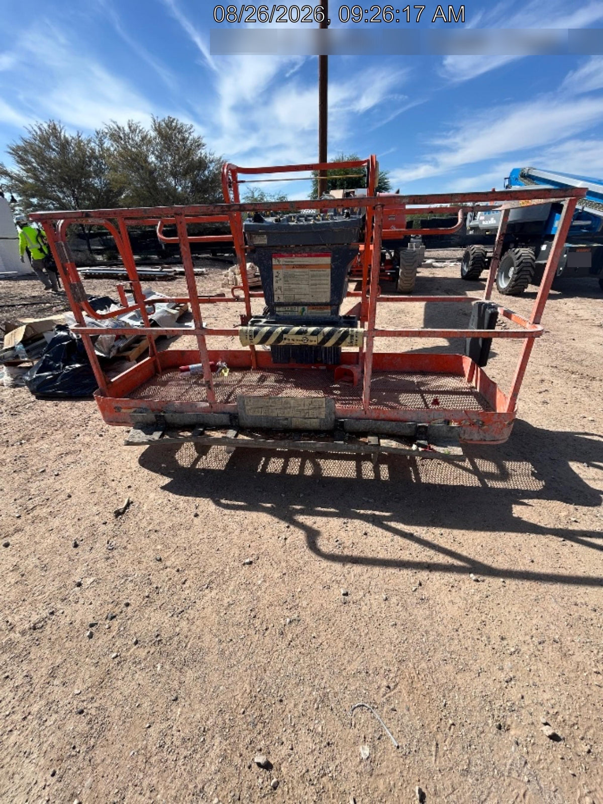 2022 JLG 660SJ