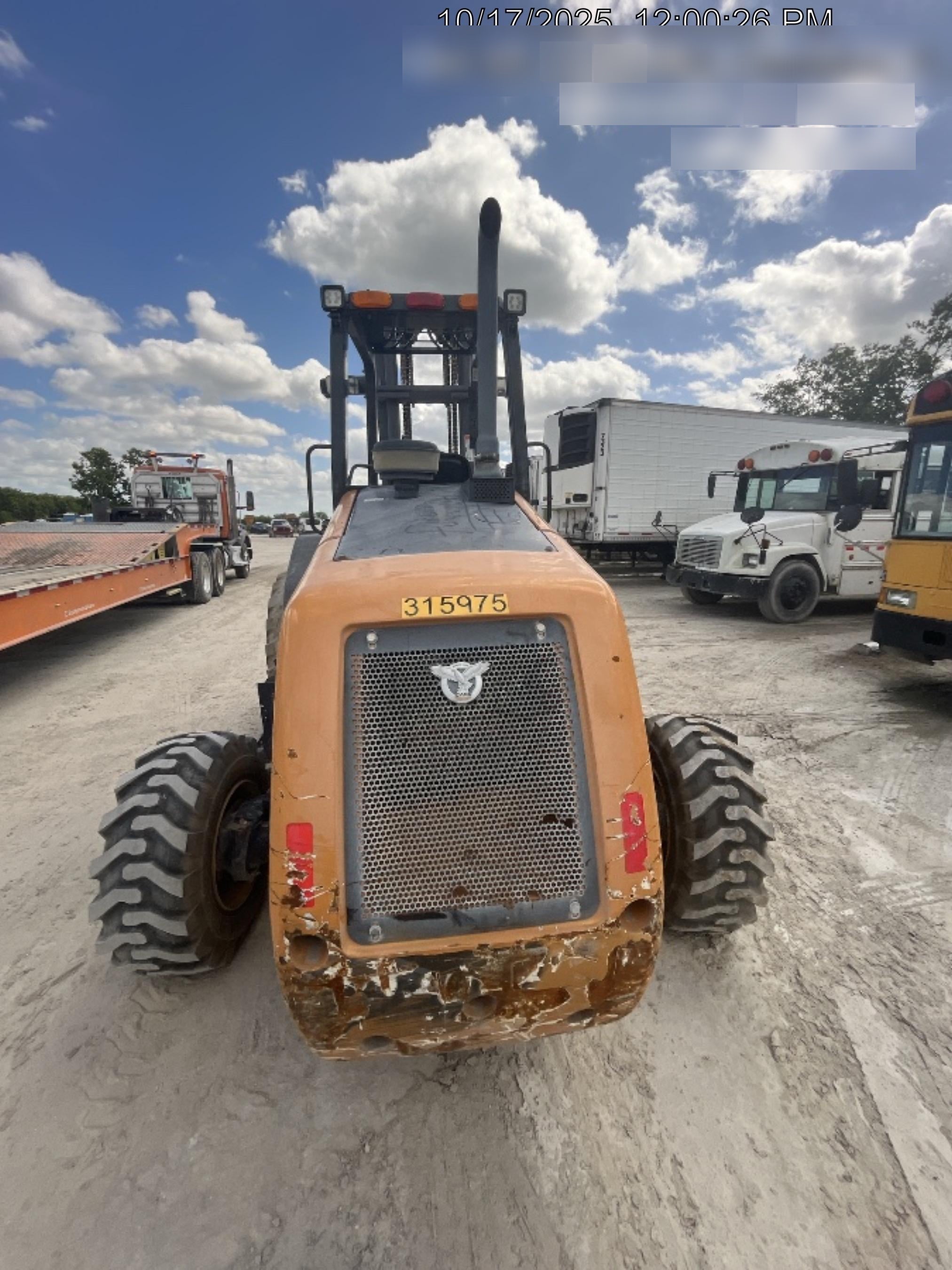 2023 CASE 588H
