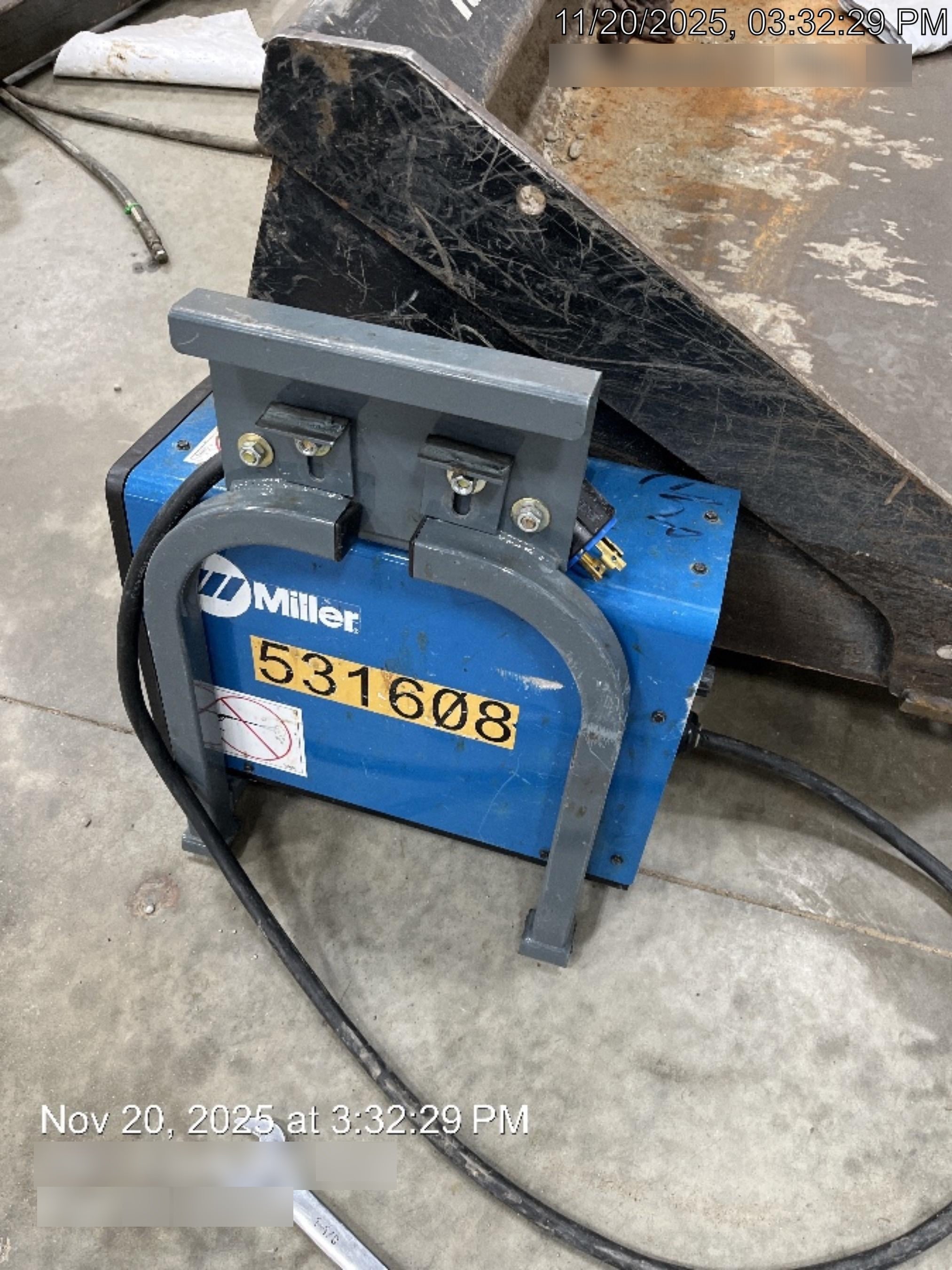 2025 MILLER ELECTRIC CST-282