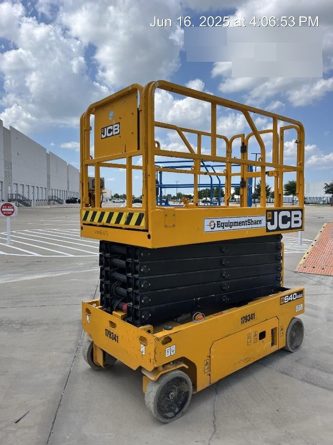 2021 JCB S4046E