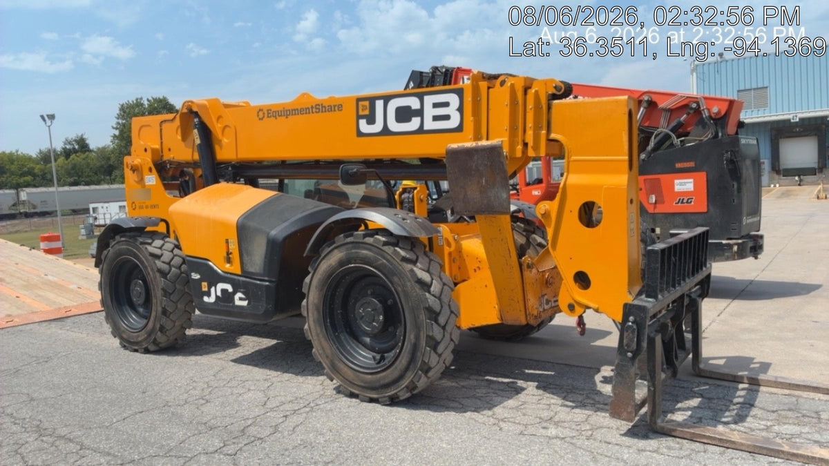 2023 JCB 510-56