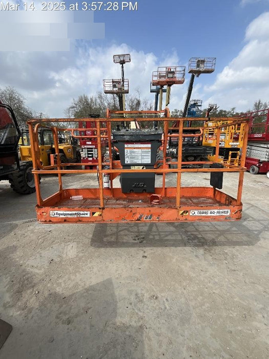 2019 JLG 600AJ