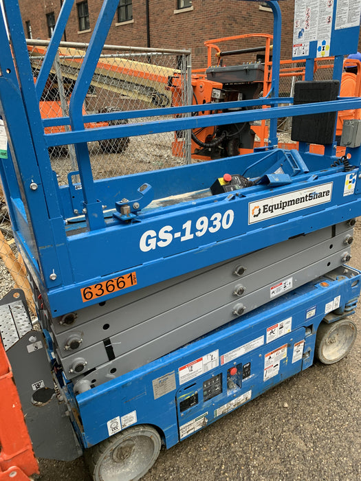 2020 Genie GS-1930 Solid Non Marking Tires, Beacon, Folding rails with half height swing gate