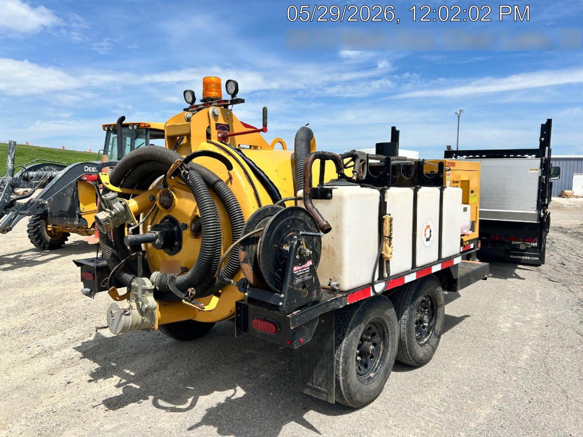 2022 VAC-TRON LP573XDT