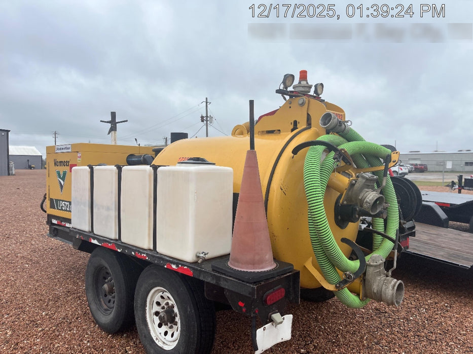 2021 Vac-Tron LP573XDT T4 Koehler Diesel Engine, 500 Gallon Debris Tank, x2 100 Gallon Water Tanks