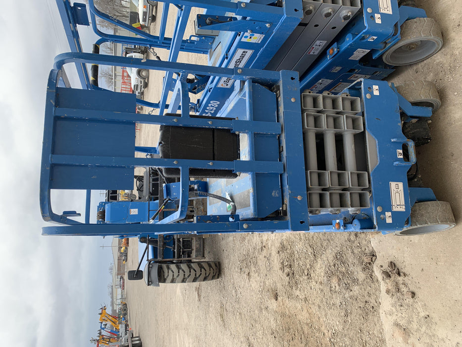 2019 Genie GS-1930 Fixed Rails with Chain Entry