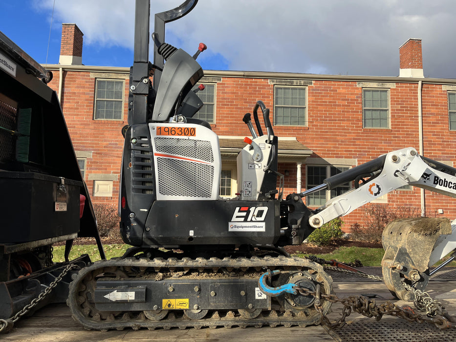 2022 BOBCAT E10