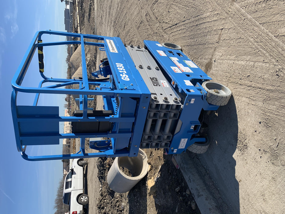 2019 Genie GS-1930 Fixed Rails with Chain Entry