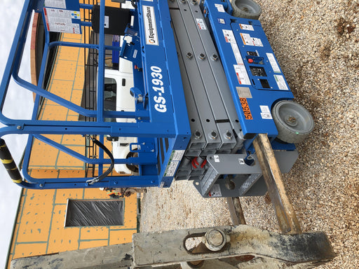 2019 Genie GS-1930 Fixed Rails with Chain Entry