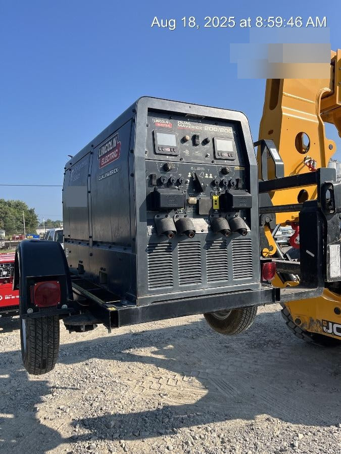 2021 Lincoln Electric Dual Maverick 200/200X Ready Pak 3 (includes trailer, cable rack, fender light kit)
