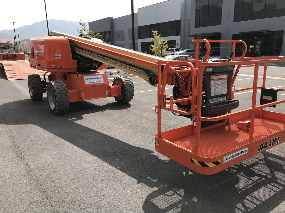 2020 JLG 600S