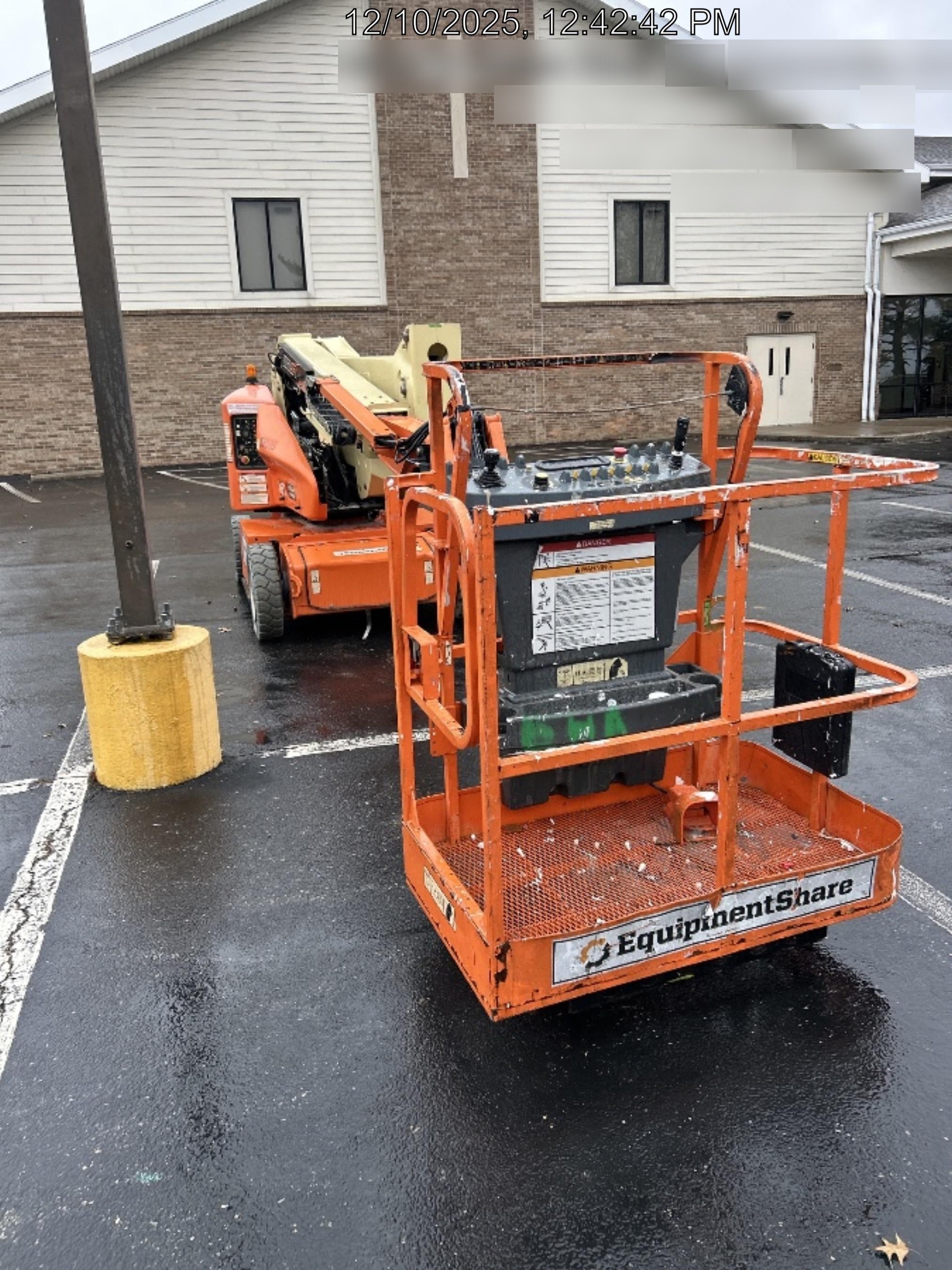 2020 JLG E400AJPN