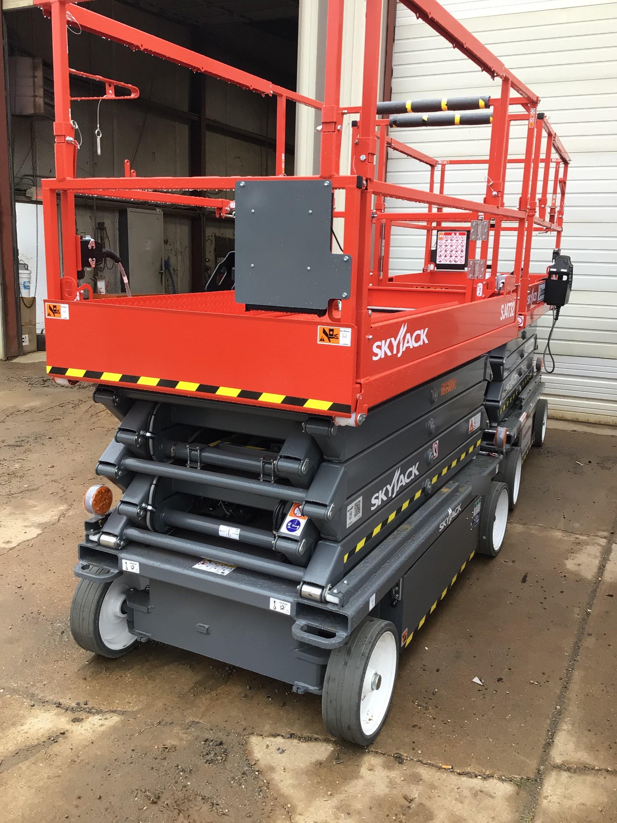 2021 SKYJACK SJ4732