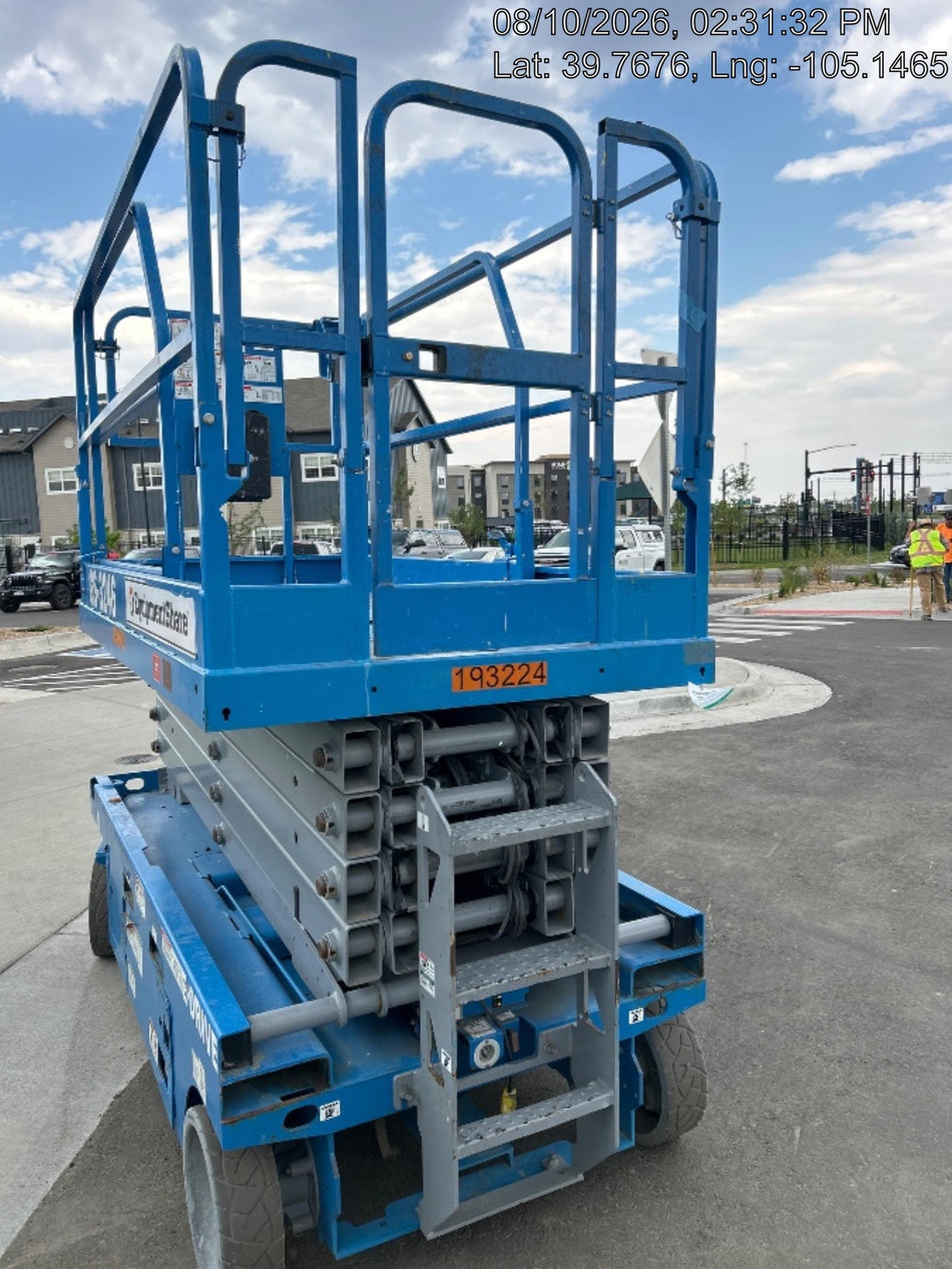 2021 GENIE GS-3246