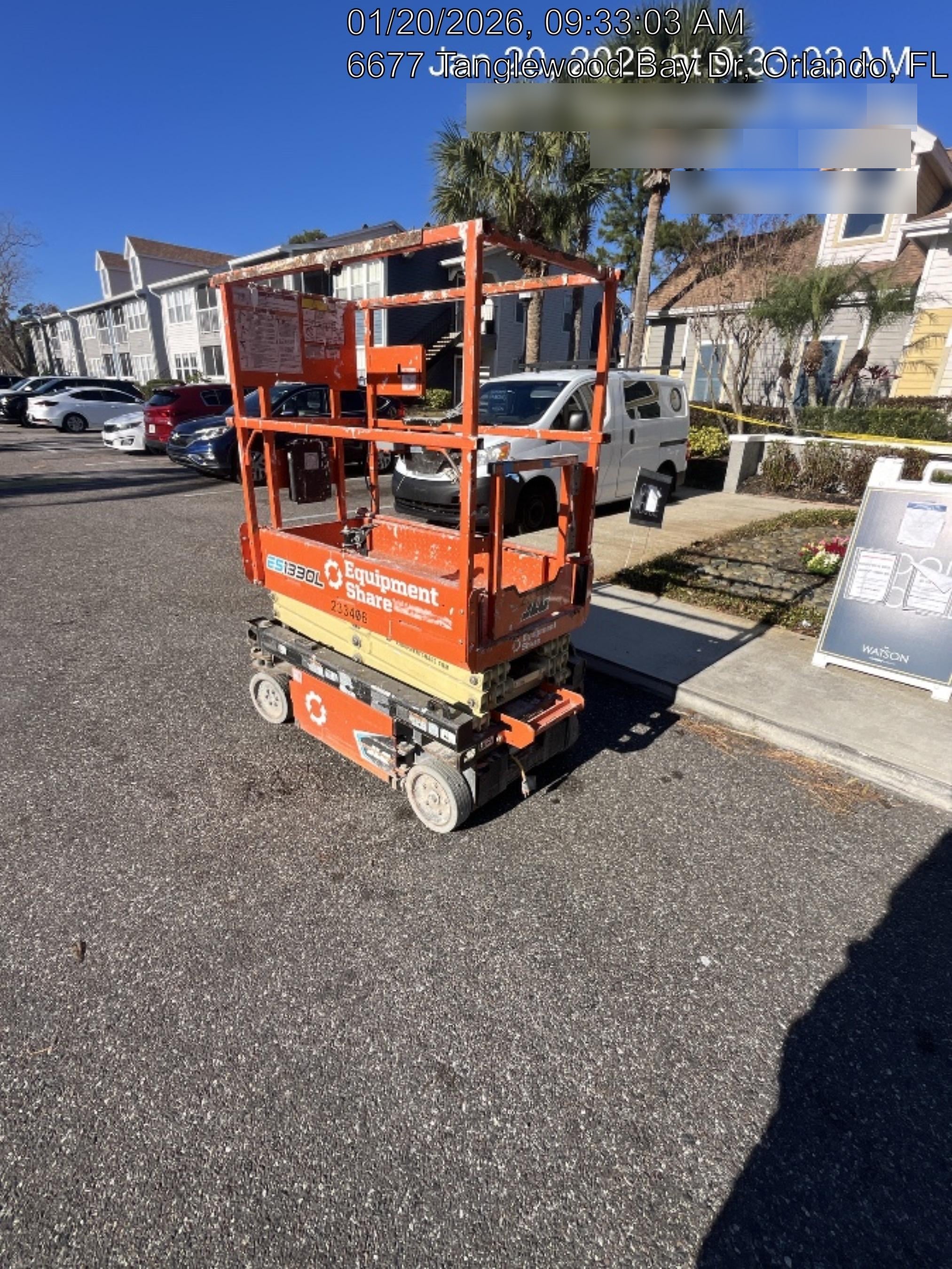 2022 JLG ES1330L
