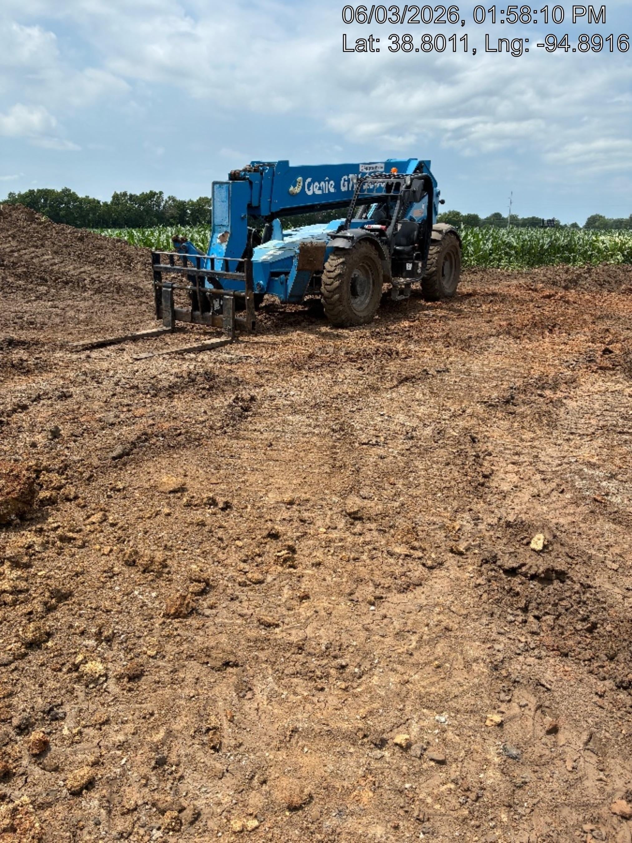 2016 GENIE GTH-1056