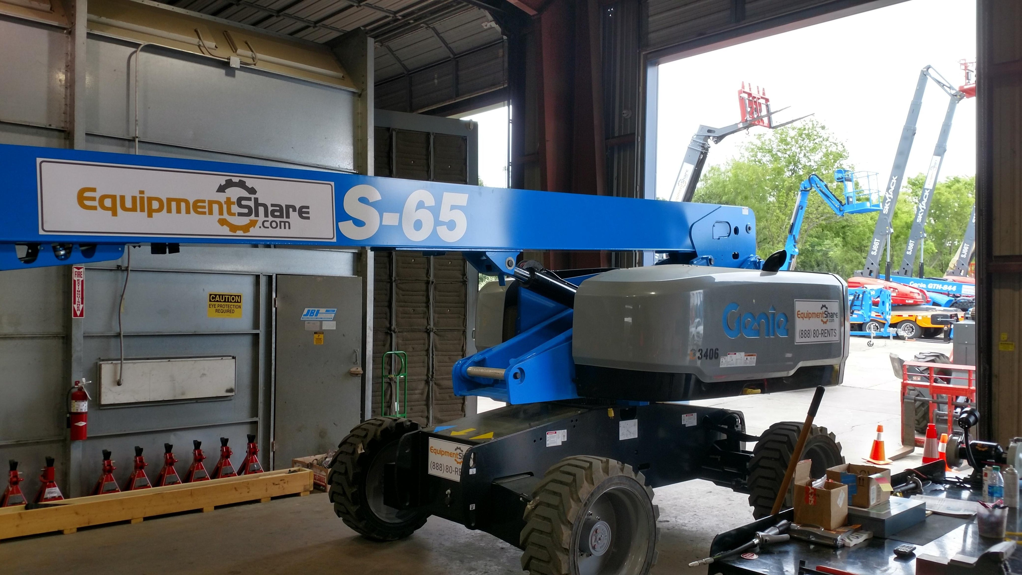 2017 GENIE S-65