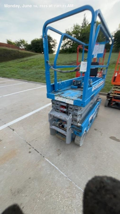 2019 Genie GS-1930 Fixed Rails with Chain Entry