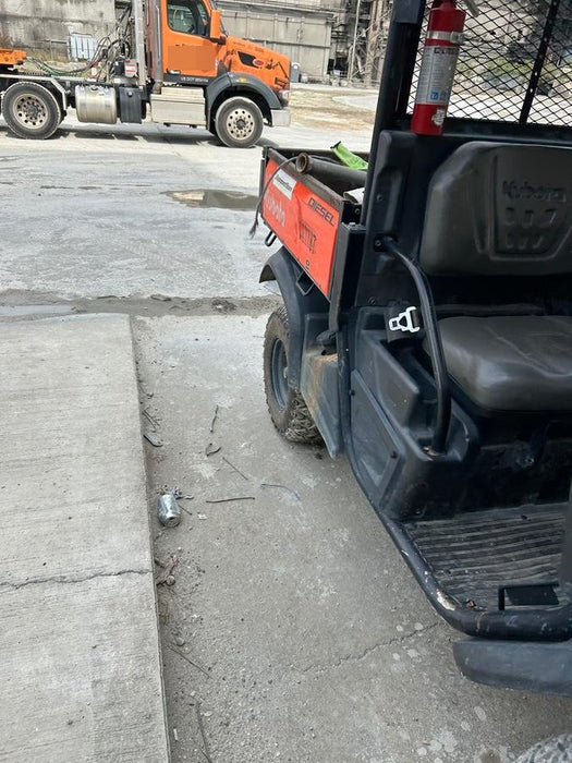 2020 Kubota RTV-X900 4wd Utility Cart, Diesel, 2 Seat, LED Strobe, Windshield Tempered Glass, Plastic Canopy, Wire Harness Kit, Backup Alarm