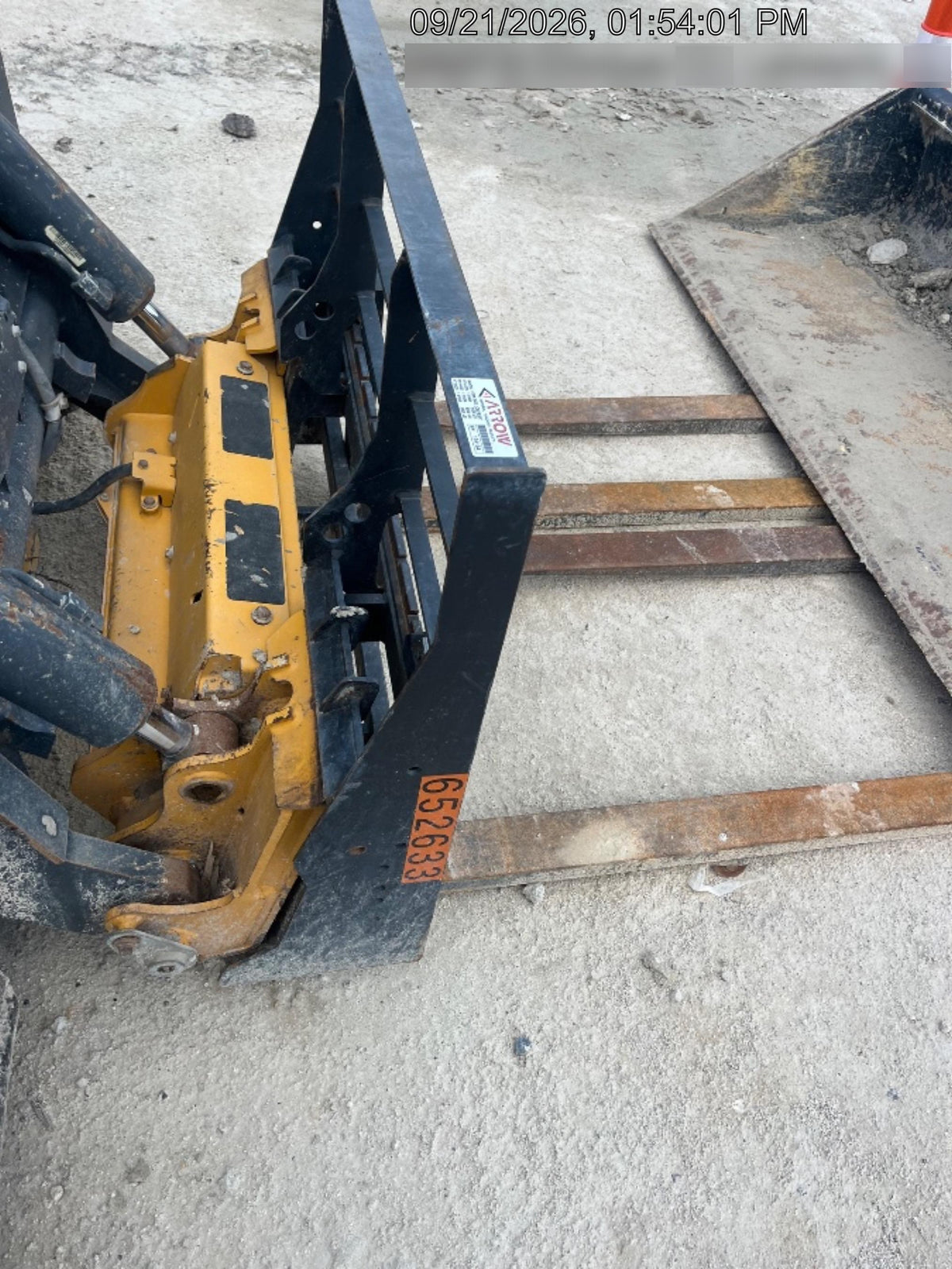 2026 ARROW MATERIAL HANDLING 72" Pallet Forks - Arrow