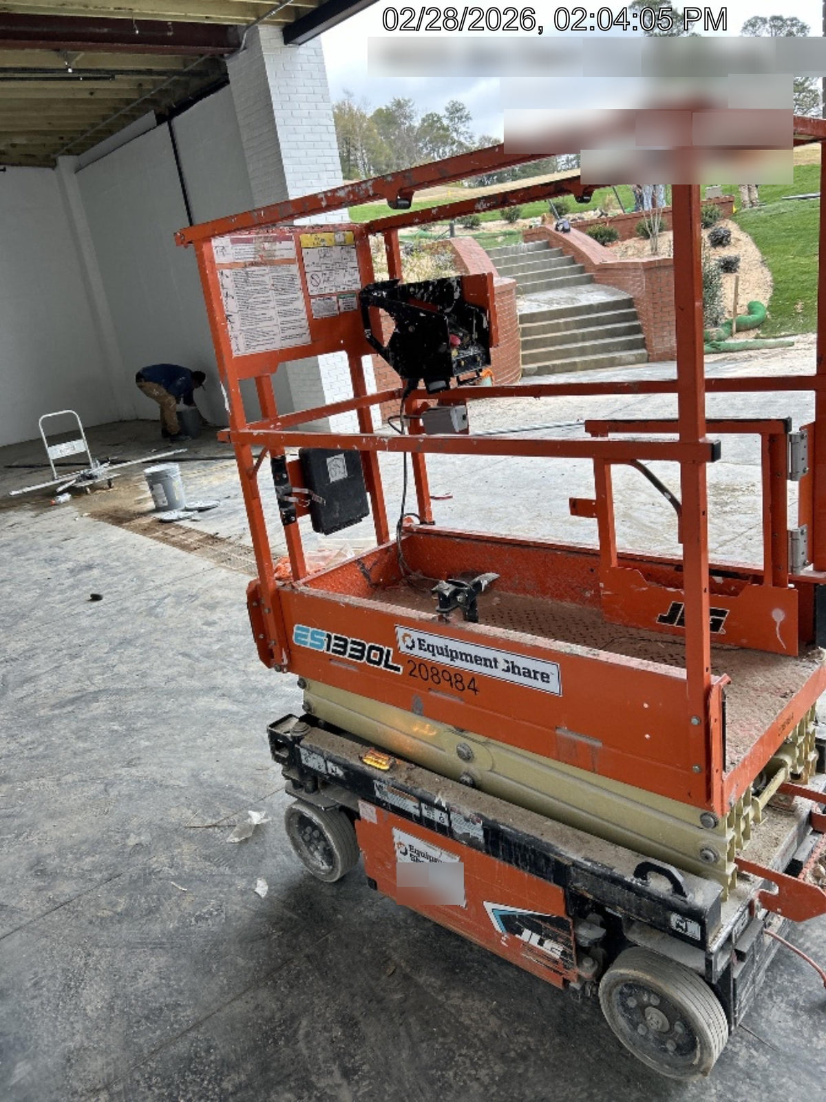 2022 JLG ES1330L