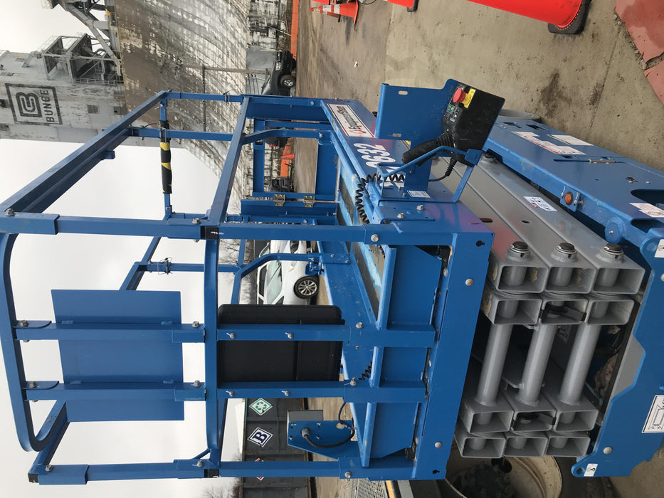 2019 Genie GS-2632 Folding rails with half height swing gate