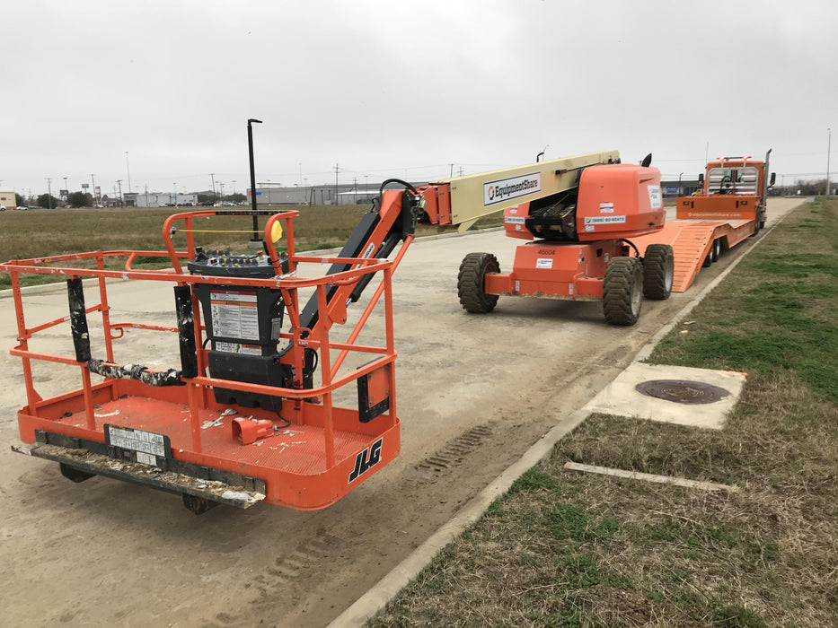 2019 JLG 660SJ