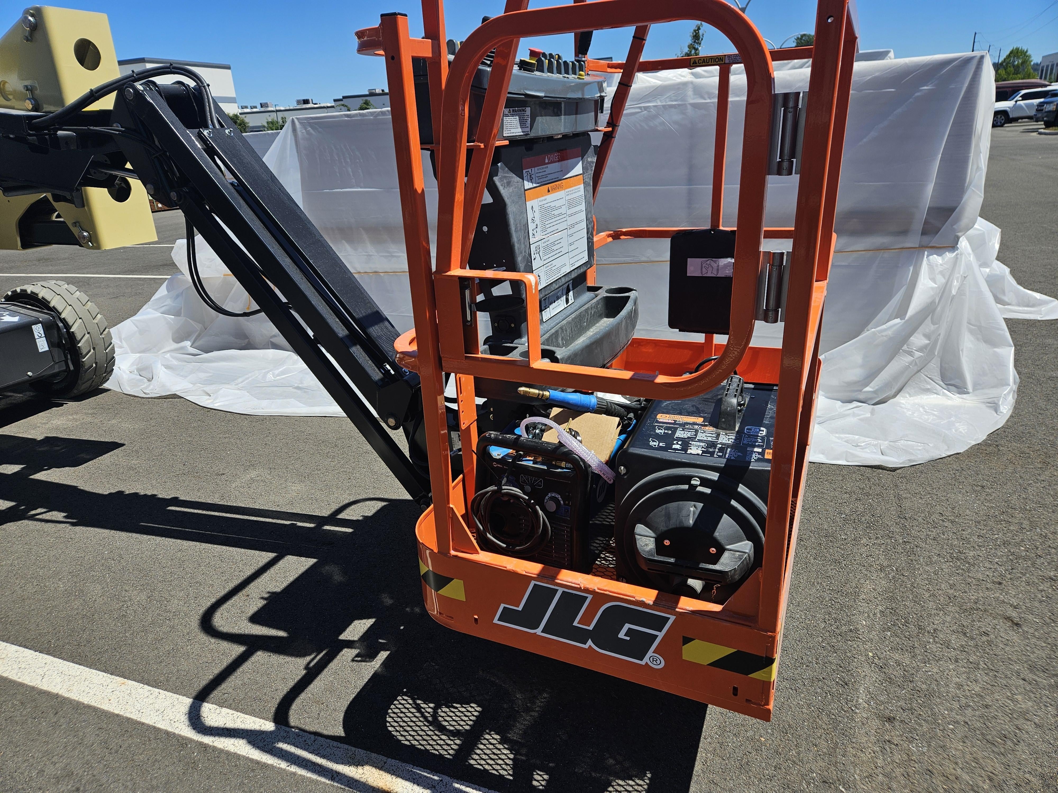 2022 MILLER ELECTRIC Millermatic 211