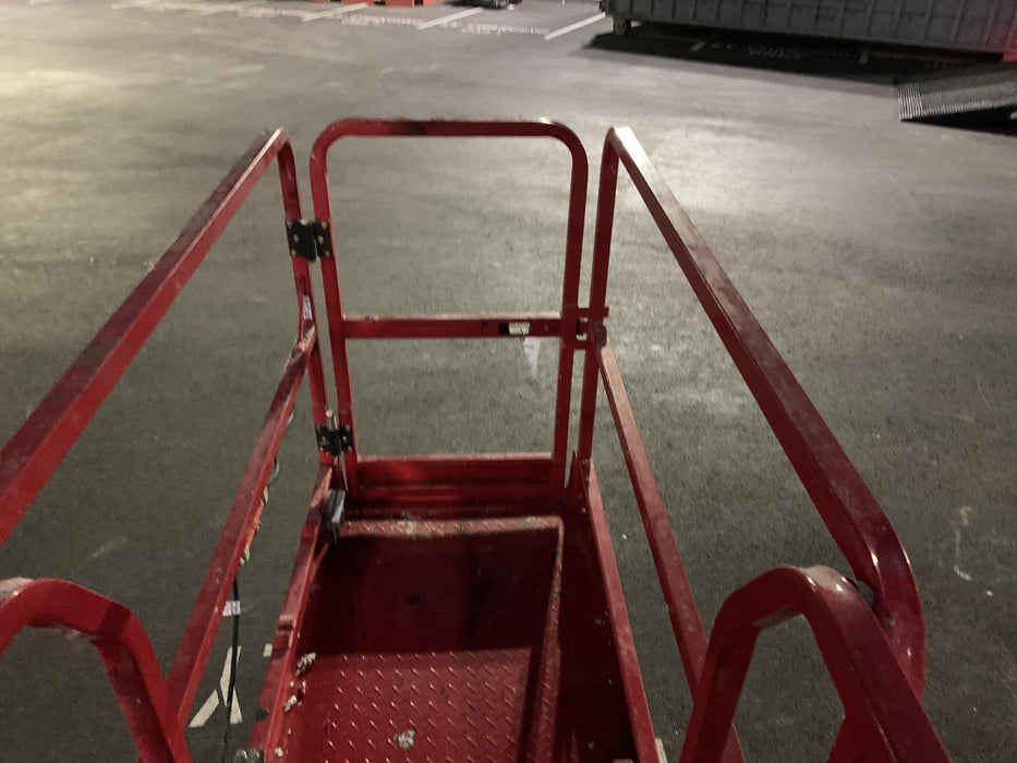 2020 MEC 1330SE Solid NM Tires, Steel Swing out Doors, LCS, Beacon, 900W Inverter